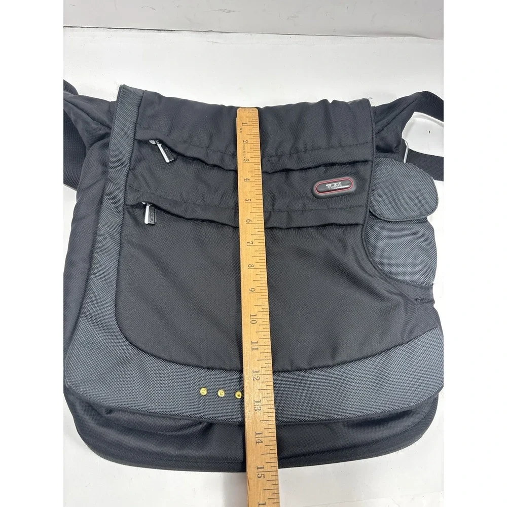 Tumi Unisex Black T-Tech Crossbody/Laptop/Messenger Bag 5110D
